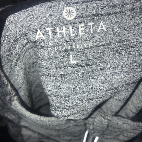 Women’s Athleta Long Sleeve Half Zip - Picture 3 of 3